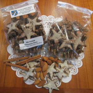 Zimtsterne (cinnamon stars) with main ingredients